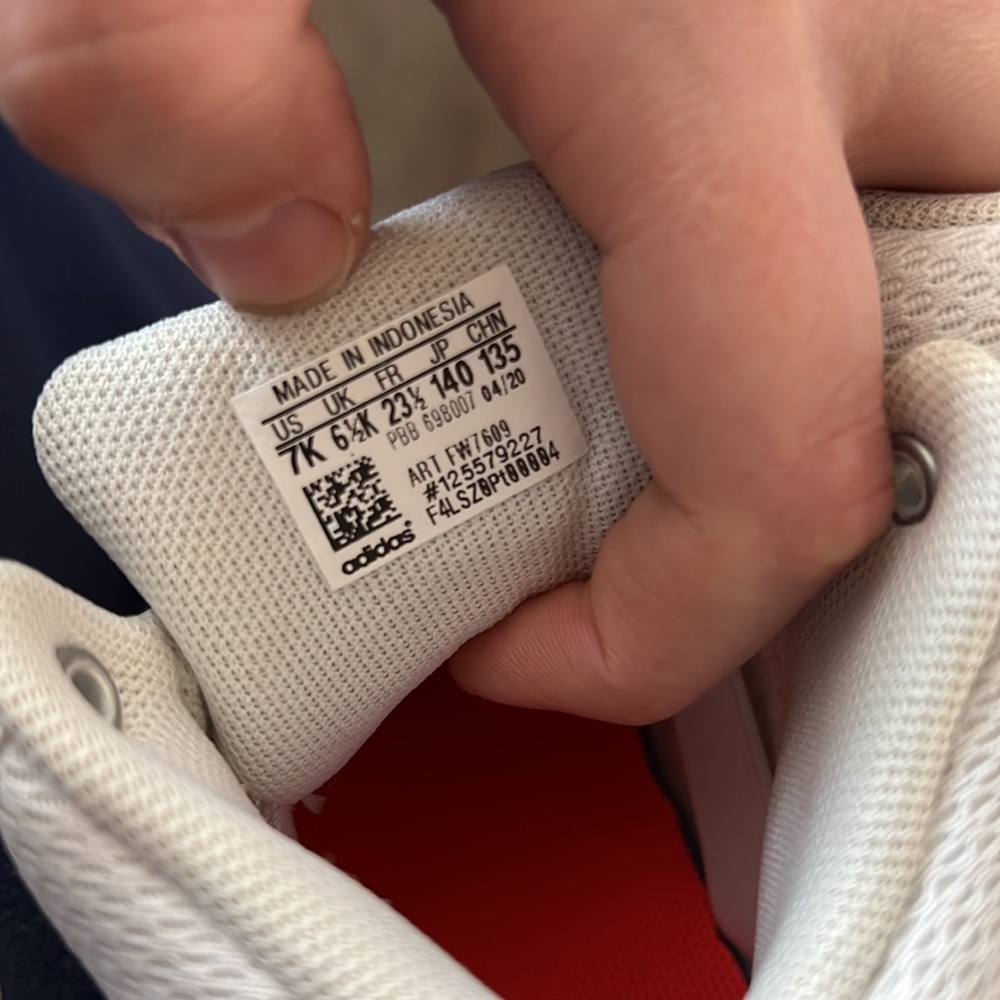 Baby sneakers - Picture 4 of 4